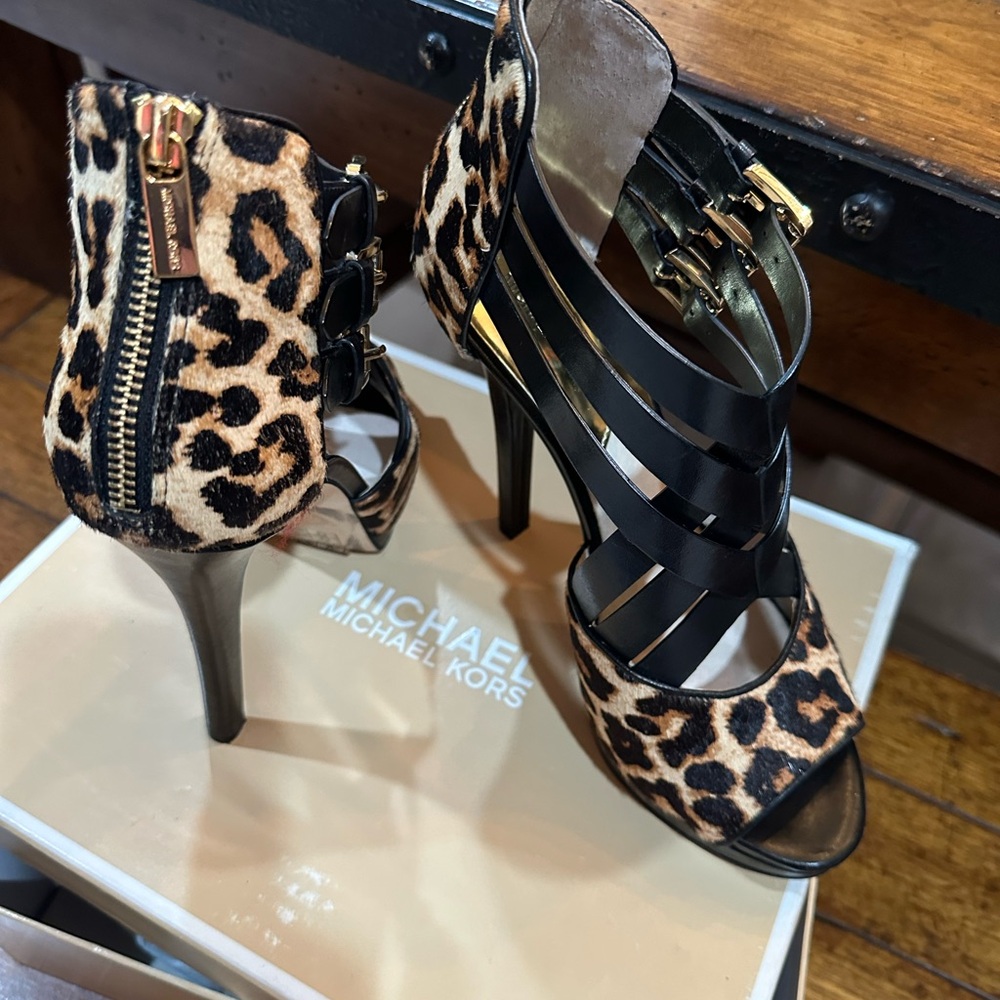 Michael Kors platform 91/2